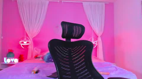 Amber online show from December 14, 6:35 am