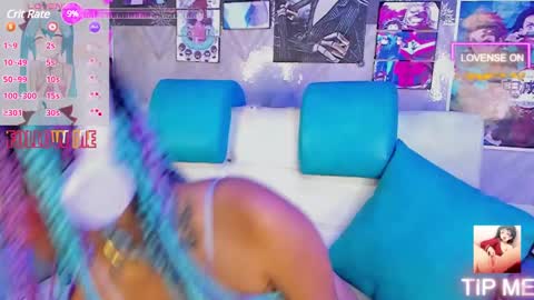 amberr_thompson online show from March 11, 7:04 am