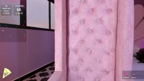 Amber Ferreira online show from December 5, 11:27 am