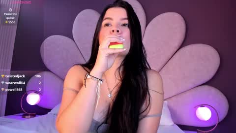Amber Ferreira online show from February 25, 1:17 pm