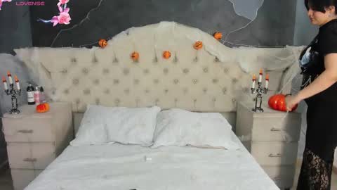 Snapshot of amberrgrey_ chatting on October 18, 12:39 pm Amber Grey online show from October 18, 12:39 pm