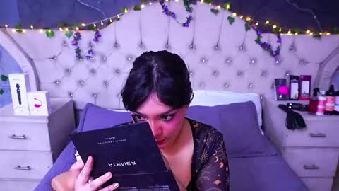 Snapshot of amberrgrey_ chatting on March 15, 3:29 pm Amber Grey online show from March 15, 3:29 pm