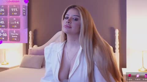 Snapshot of amberseyes chatting on February 9, 12:30 pm Amberseyes online show from February 9, 12:30 pm