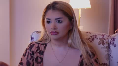 Snapshot of amberseyes chatting on March 2, 10:24 am Amberseyes online show from March 2, 10:24 am