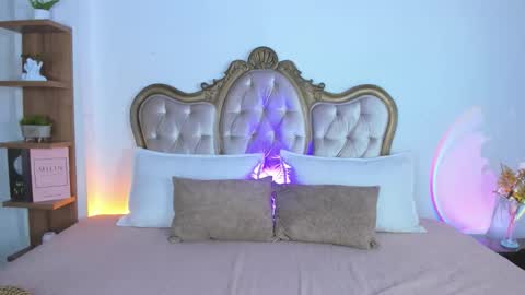 Amber online show from December 3, 11:58 pm