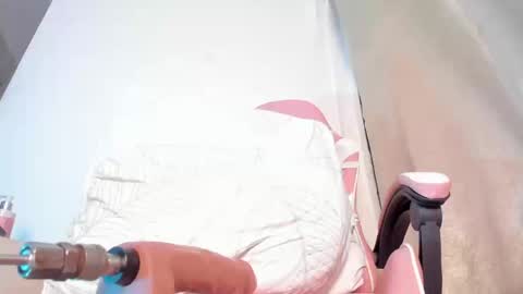 Snapshot of amberyourss chatting on September 16, 3:24 pm amberyourss online show from September 16, 3:24 pm