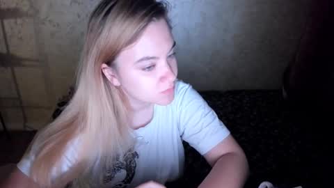 ambrosia__ online show from September 17, 4:03 am