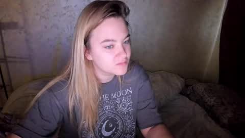 ambrosia__ online show from September 27, 4:39 am