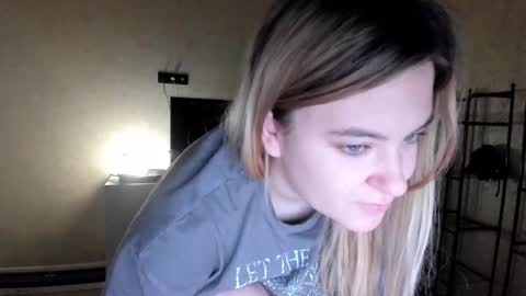 ambrosia__ online show from September 30, 10:59 pm
