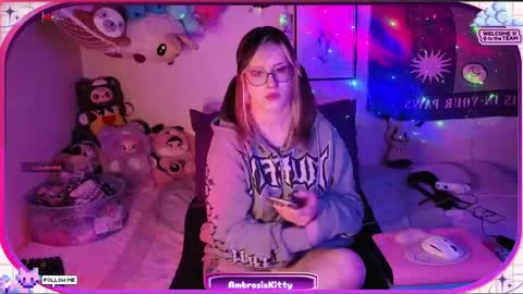 Snapshot of ambrosiakitty chatting on May 21, 10:44 am Ambrosia online show from May 21, 10:44 am