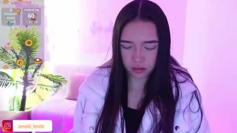 AMELIA online show from December 18, 11:38 am