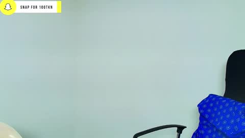 Amelia  Lucas online show from December 3, 3:09 am