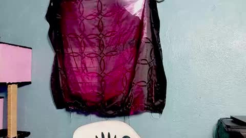 Amelia  Lucas online show from November 9, 3:32 pm