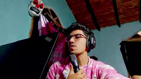 Amelia  Lucas online show from November 13, 3:22 pm