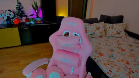 Eileen online show from May 4, 4:36 pm