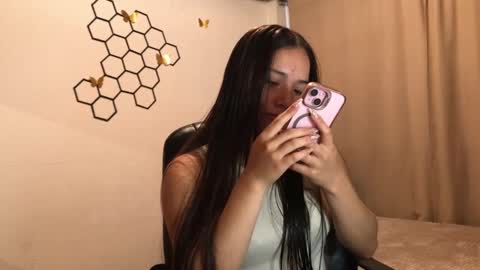 Amelia online show from October 2, 3:41 pm