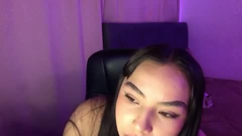 Amelia online show from August 3, 2:54 pm