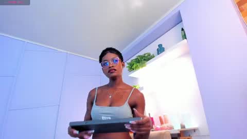 Snapshot of amelia_adms chatting on July 6, 12:13 pm Amelia Adams online show from July 6, 12:13 pm