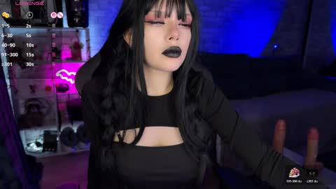 Amelia Aley  online show from April 1, 11:44 am