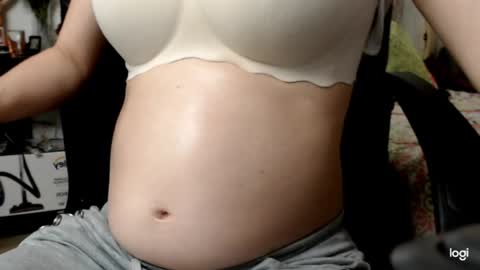 amelia online show from April 14, 11:55 pm