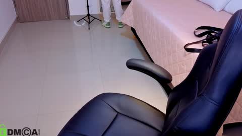 AMELIA online show from November 14, 11:42 am