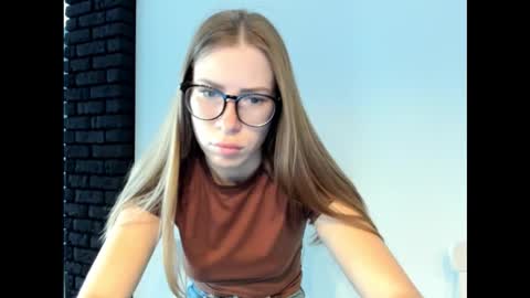 amelia_gold9 online show from September 28, 10:53 am