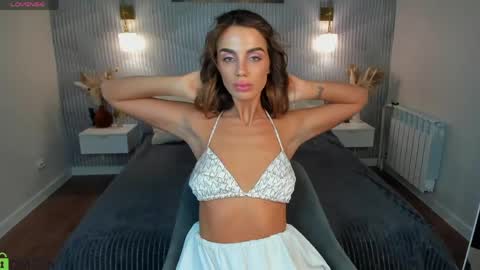 Snapshot of amelia_milly chatting on April 18, 9:24 am amelia online show from April 18, 9:24 am