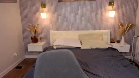 Snapshot of amelia_milly chatting on April 27, 1:20 pm amelia online show from April 27, 1:20 pm