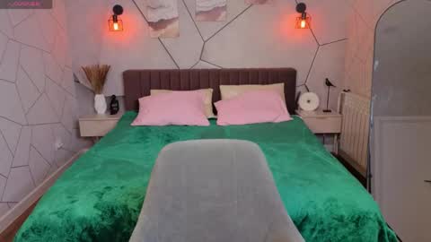 Snapshot of amelia_milly chatting on April 29, 1:43 am amelia online show from April 29, 1:43 am