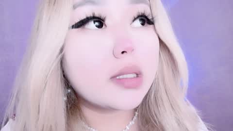 Snapshot of amelia_sunlight chatting on December 17, 3:39 am Amelia online show from December 17, 3:39 am