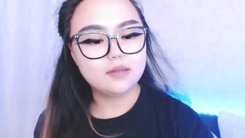 Amelia online show from August 3, 5:06 pm