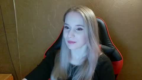 Amelia  online show from May 26, 6:59 pm