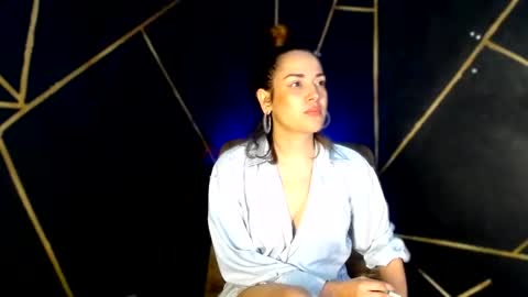 Snapshot of ameliacastro chatting on March 25, 1:00 am Amalia Castro online show from March 25, 1:00 am