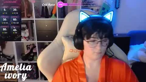 Snapshot of ameliaivory chatting on June 23, 3:48 am ameliaivory online show from June 23, 3:48 am