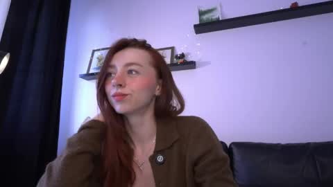 Snapshot of ameliamber0 chatting on May 14, 3:30 pm Amelia online show from May 14, 3:30 pm