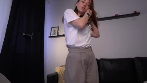 Snapshot of ameliamber0 chatting on June 14, 3:58 pm Amelia online show from June 14, 3:58 pm