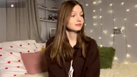 Snapshot of ameliami chatting on February 7, 7:34 am Amelia online show from February 7, 7:34 am