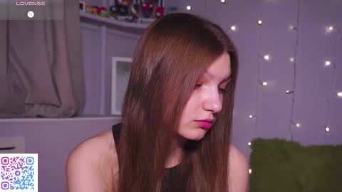 Snapshot of ameliami chatting on March 15, 9:59 am Amelia online show from March 15, 9:59 am