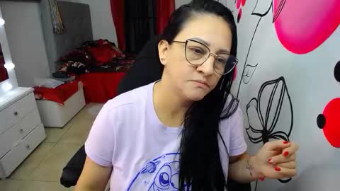 Snapshot of ameliarizo chatting on November 7, 1:38 am Amelia online show from November 7, 1:38 am