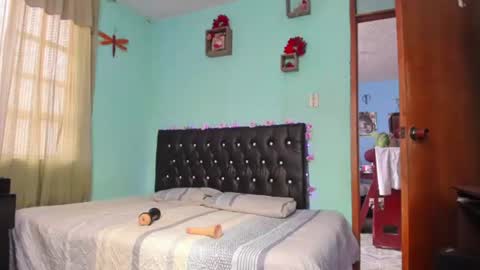 ameliasexdoll online show from July 3, 8:04 pm