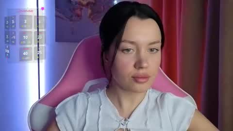 Amelia Sonk online show from November 19, 7:25 pm