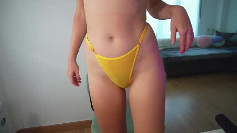 Amelia online show from November 5, 1:33 pm