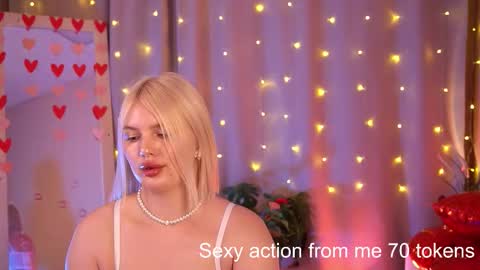 Snapshot of ameliawells chatting on February 17, 4:20 am Amelia online show from February 17, 4:20 am