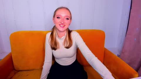 Snapshot of ameliawise chatting on December 7, 8:22 am ameliawise online show from December 7, 8:22 am