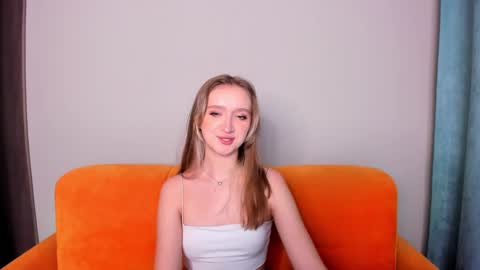 Snapshot of ameliawise chatting on February 16, 8:32 am ameliawise online show from February 16, 8:32 am