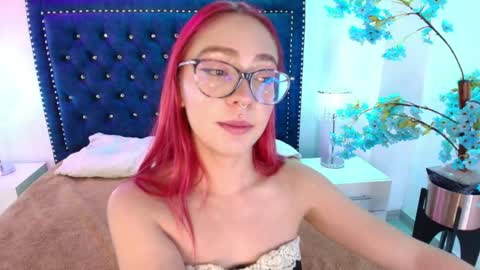 Amelie online show from May 2, 11:15 am