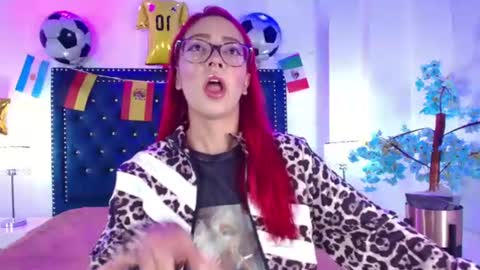 Snapshot of amelie_adamsx chatting on July 6, 11:18 am Amelie online show from July 6, 11:18 am