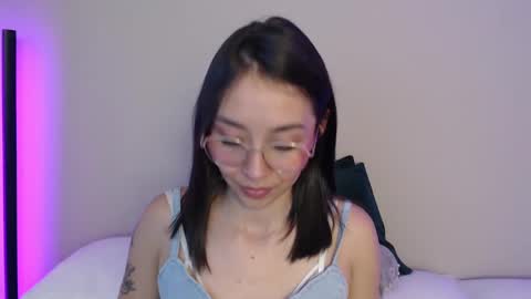 Amelie online show from February 8, 7:04 am