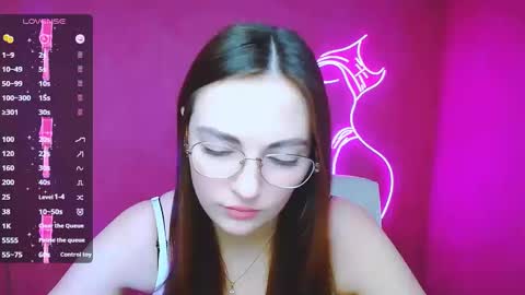 Snapshot of amelie_jackson_ chatting on January 13, 6:38 am Amelie online show from January 13, 6:38 am