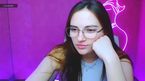 Snapshot of amelie_jackson_ chatting on January 24, 1:35 am Amelie online show from January 24, 1:35 am